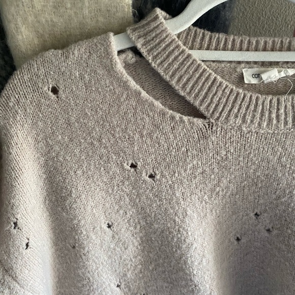 Beige sweater with hole and cut out detailing. - Picture 2 of 2